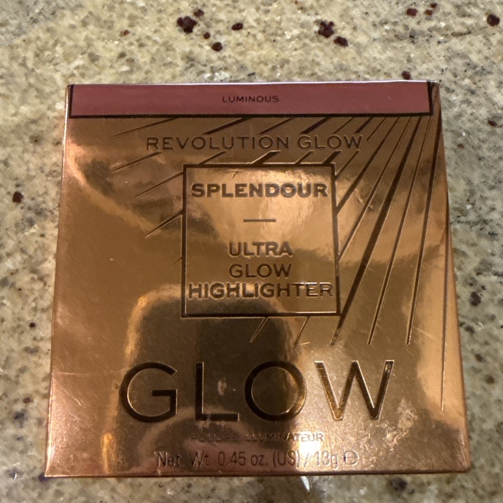 Revolution Glow Splendour Ultra Glow Highlighter Luminous sealed